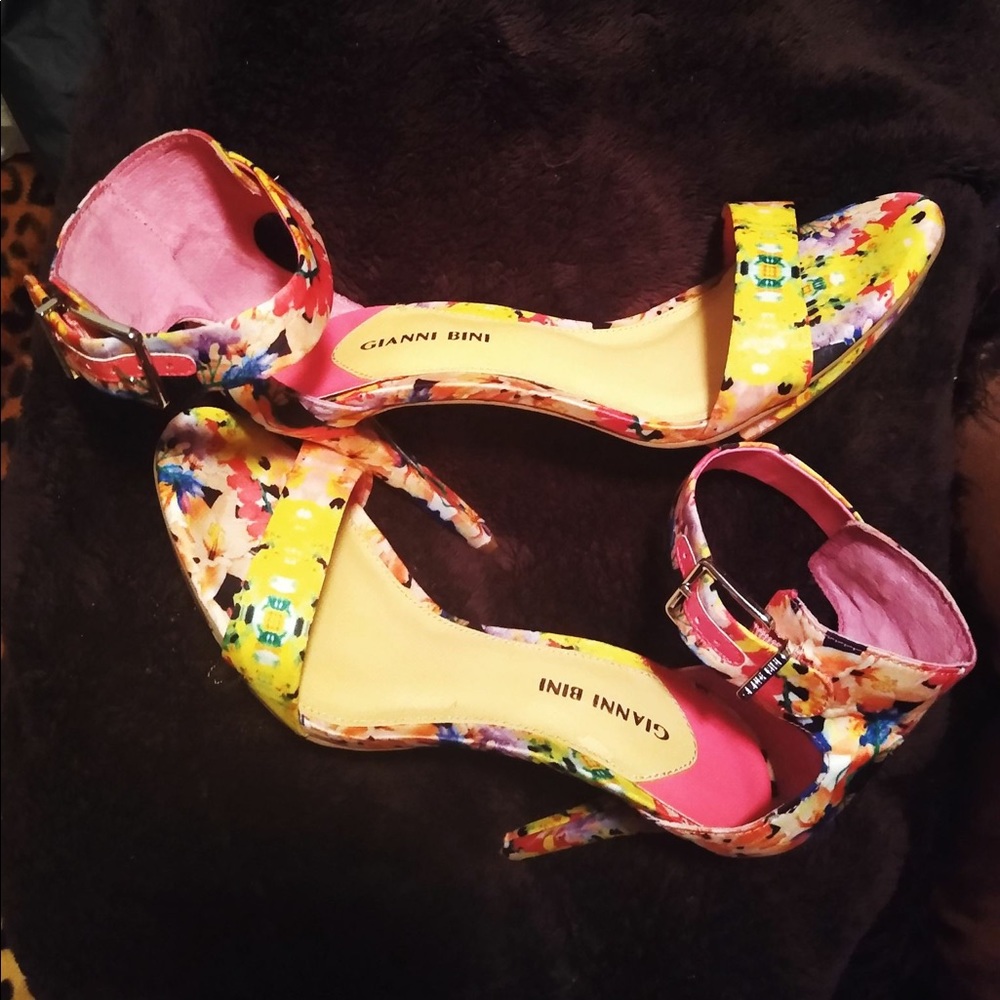 Gianni Bini Heels
